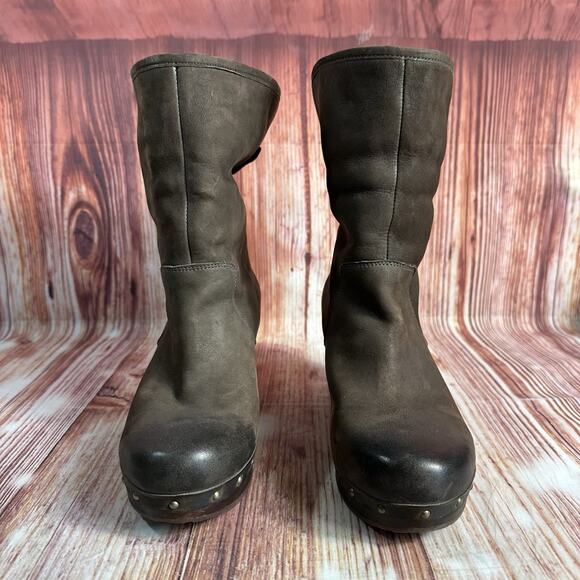 UGG Fold Over Size 8 Brown Leather Sheepskin Cuff LYNNEA Ankle Calf Boots Shoes - Picture 2 of 13